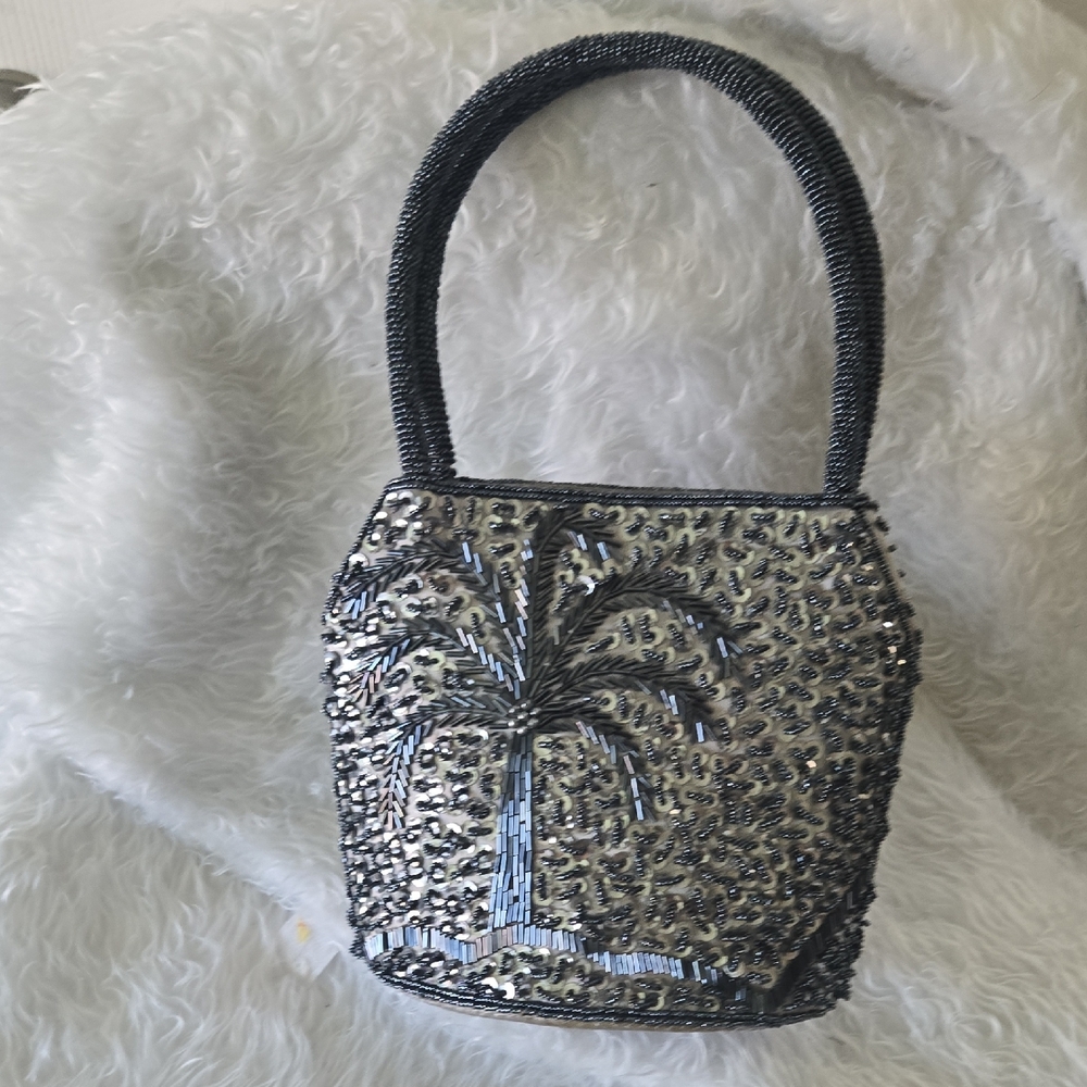 Gorgeous Hand-Beaded Palm‎ Tree Evening Bag ✨ - Picture 9 of 9